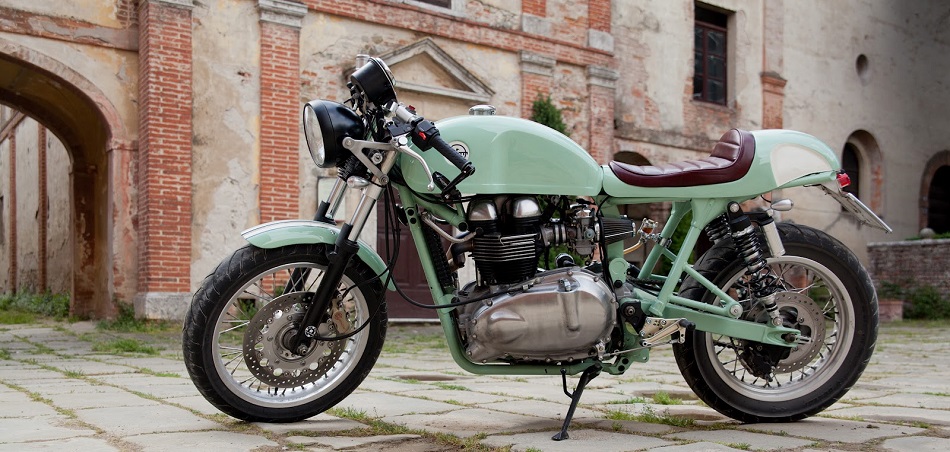 Hinckley Triumph Bonneville Cafe Racer by Cafe Twin - MotoMatter