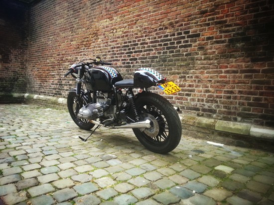 BMW R100 Cafe Racer ‘SlickBeast‘ by 77 Custom Bikes